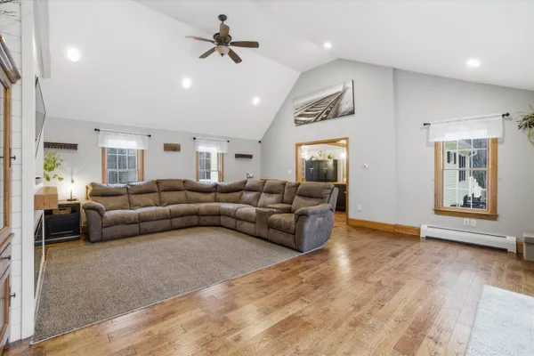 $799,900 | 302 Forest Road, Lyndeborough, NH 03082