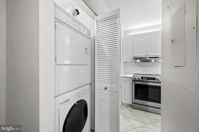 $295,000 | 111 Hamlet Hill Road, Unit 1113, Baltimore, MD 21210