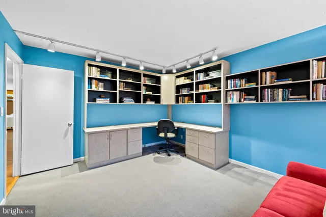 $295,000 | 111 Hamlet Hill Road, Unit 1113, Baltimore, MD 21210