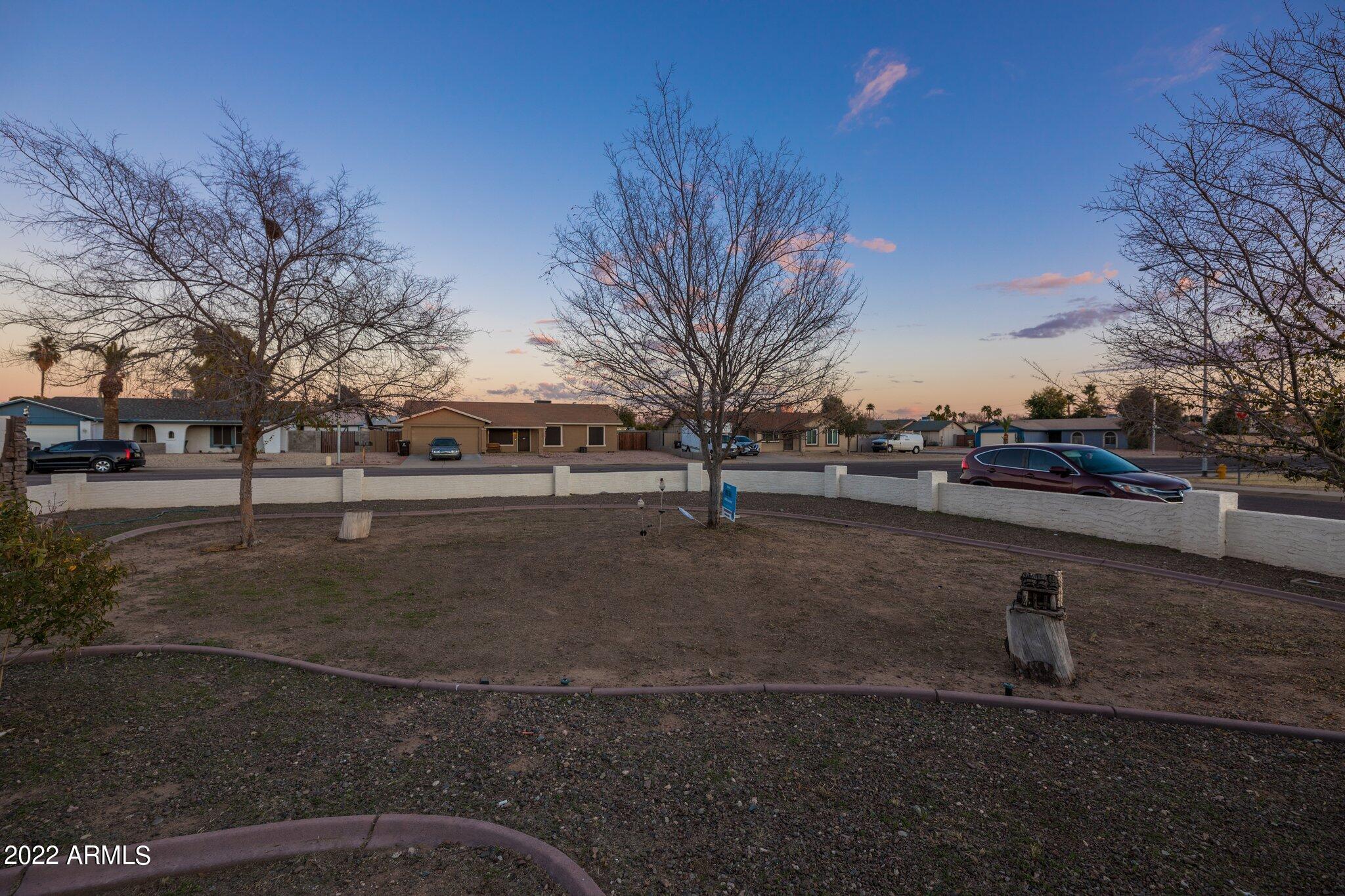 7102 West Hatcher Road Peoria, AZ 85345 - Photo 38 of 60 37-web-or-mls-7D3A5777