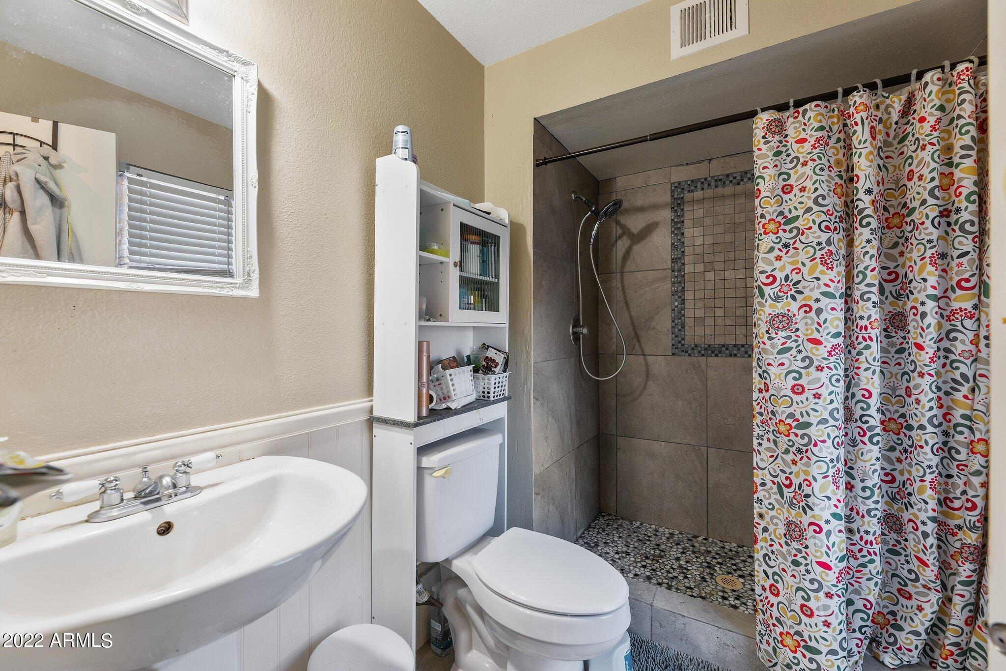 7102 West Hatcher Road Peoria, AZ 85345 - Photo 42 of 60 23-web-or-mls-7D3A5704