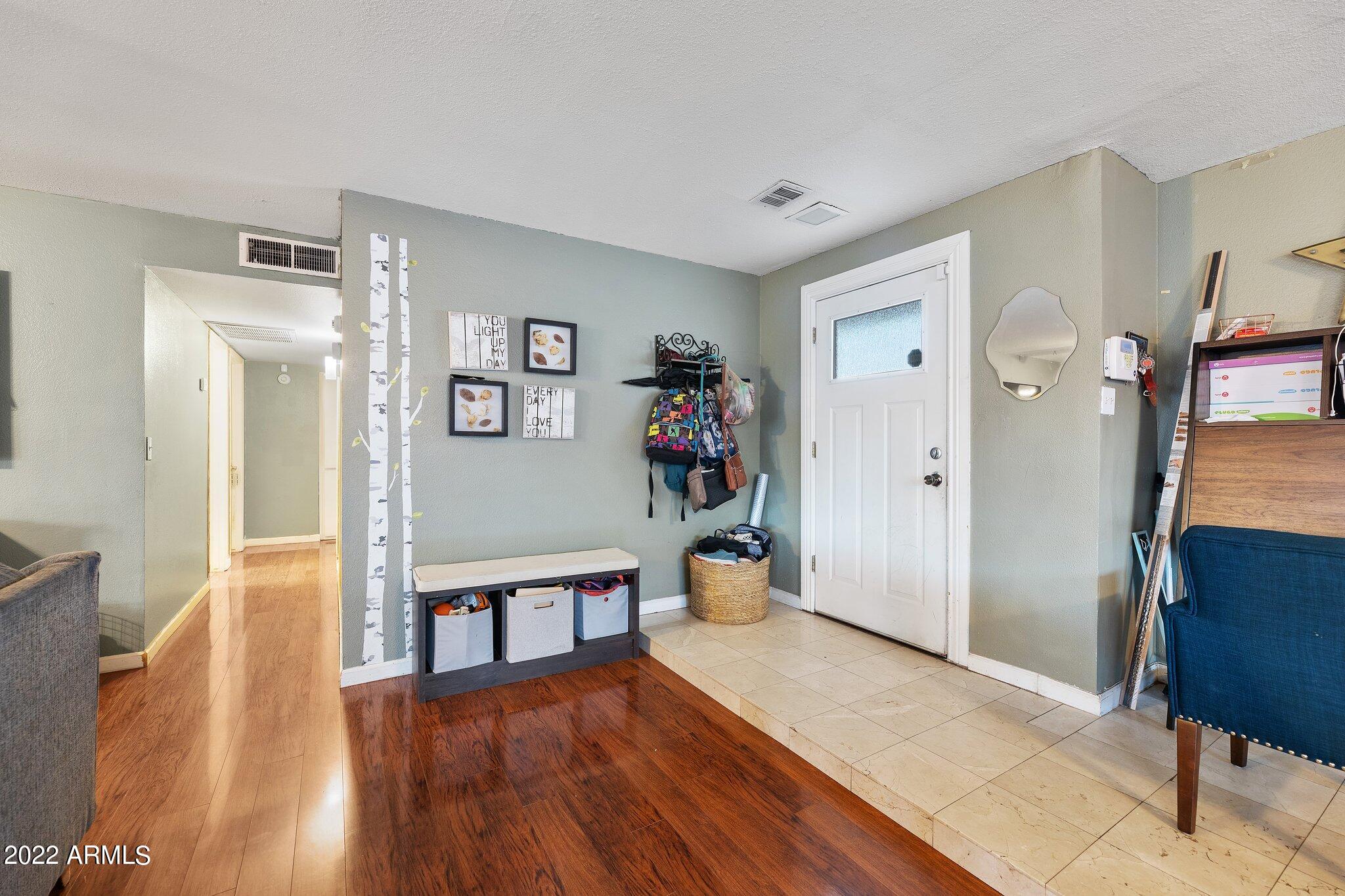 7102 West Hatcher Road Peoria, AZ 85345 - Photo 7 of 60 24-web-or-mls-7D3A5709