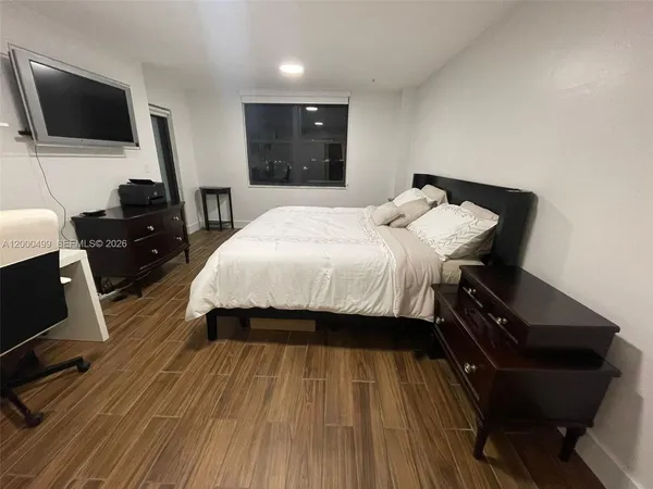 $3,900 | 2333 Brickell Avenue, Unit PH210, Miami, FL 33129