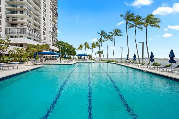 $3,900 | 2333 Brickell Avenue, Unit PH210, Miami, FL 33129
