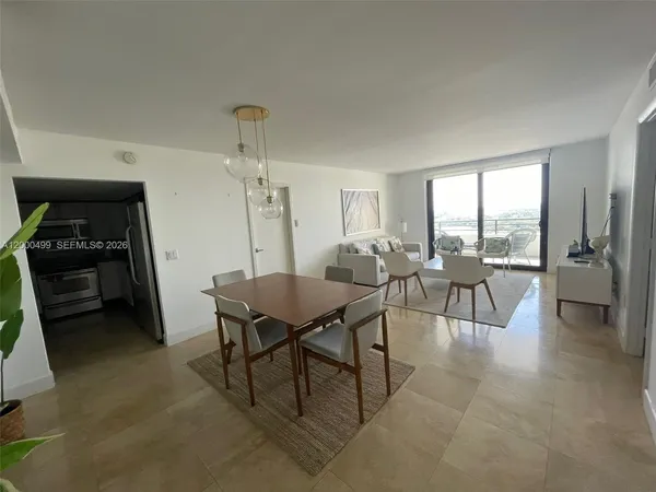 $3,900 | 2333 Brickell Avenue, Unit PH210, Miami, FL 33129