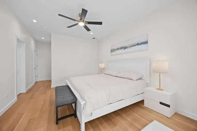 $7,000 | 4437 North Whipple Street, Chicago, IL 60625