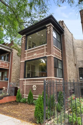 $7,000 | 4437 North Whipple Street, Chicago, IL 60625