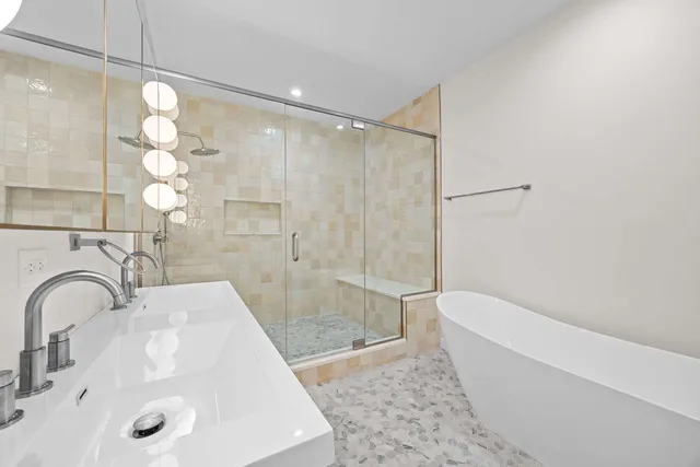 $7,000 | 4437 North Whipple Street, Chicago, IL 60625