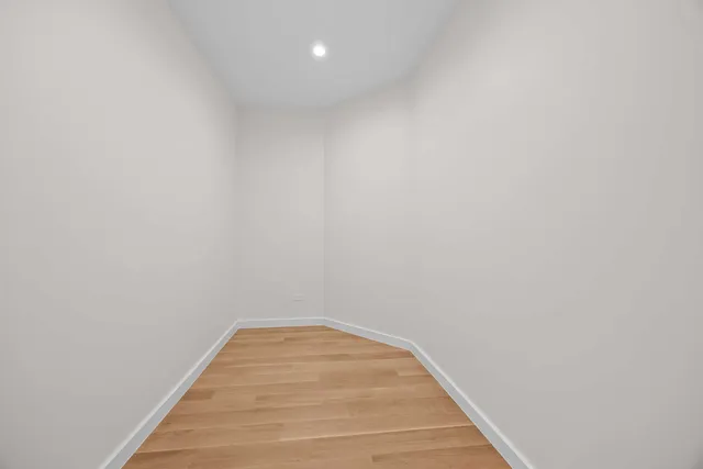 $7,000 | 4437 North Whipple Street, Chicago, IL 60625