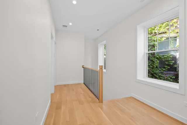 $7,000 | 4437 North Whipple Street, Chicago, IL 60625