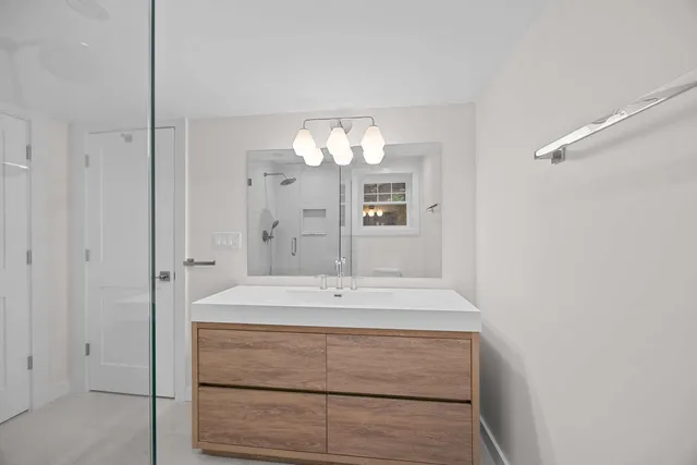 $7,000 | 4437 North Whipple Street, Chicago, IL 60625