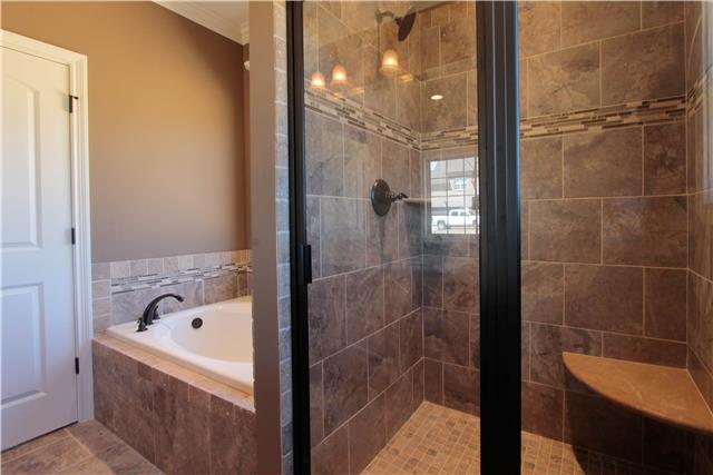 2574 Double Log Cabin Road, Unit 8 Lebanon, TN 37087 - Photo 13 of 20