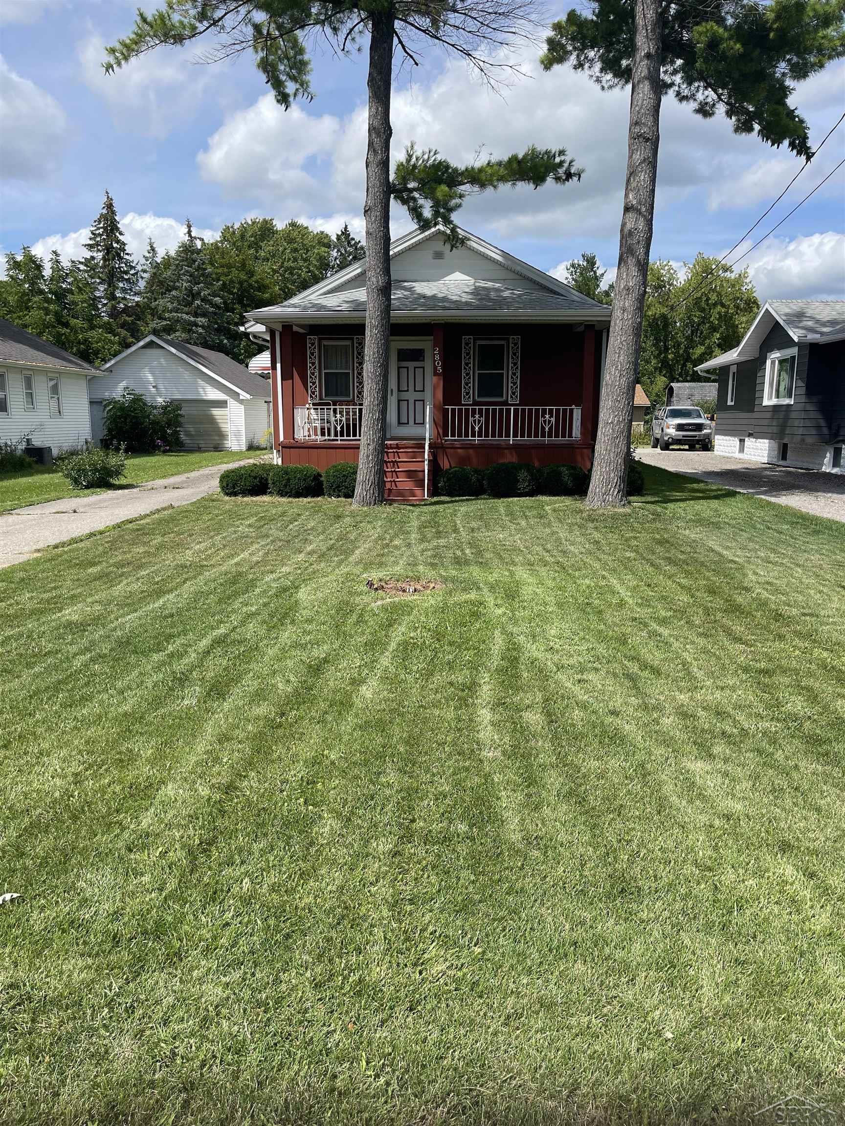 2805 Tatham Road Saginaw, MI 48601 - Photo 3 of 25 50118672-2.JPG