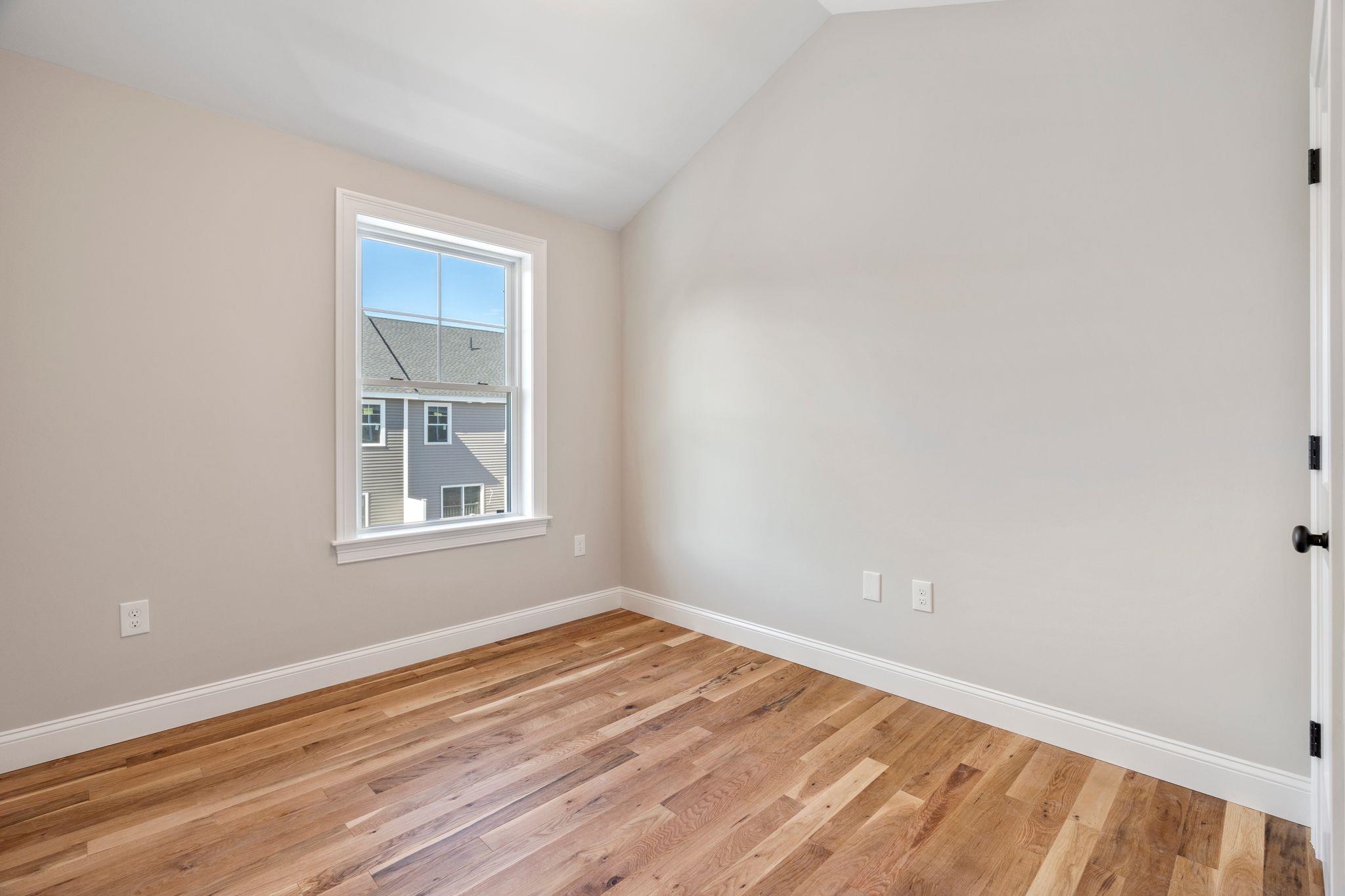 12 Juniper Lane Concord, NH 03301 - Photo 17 of 33