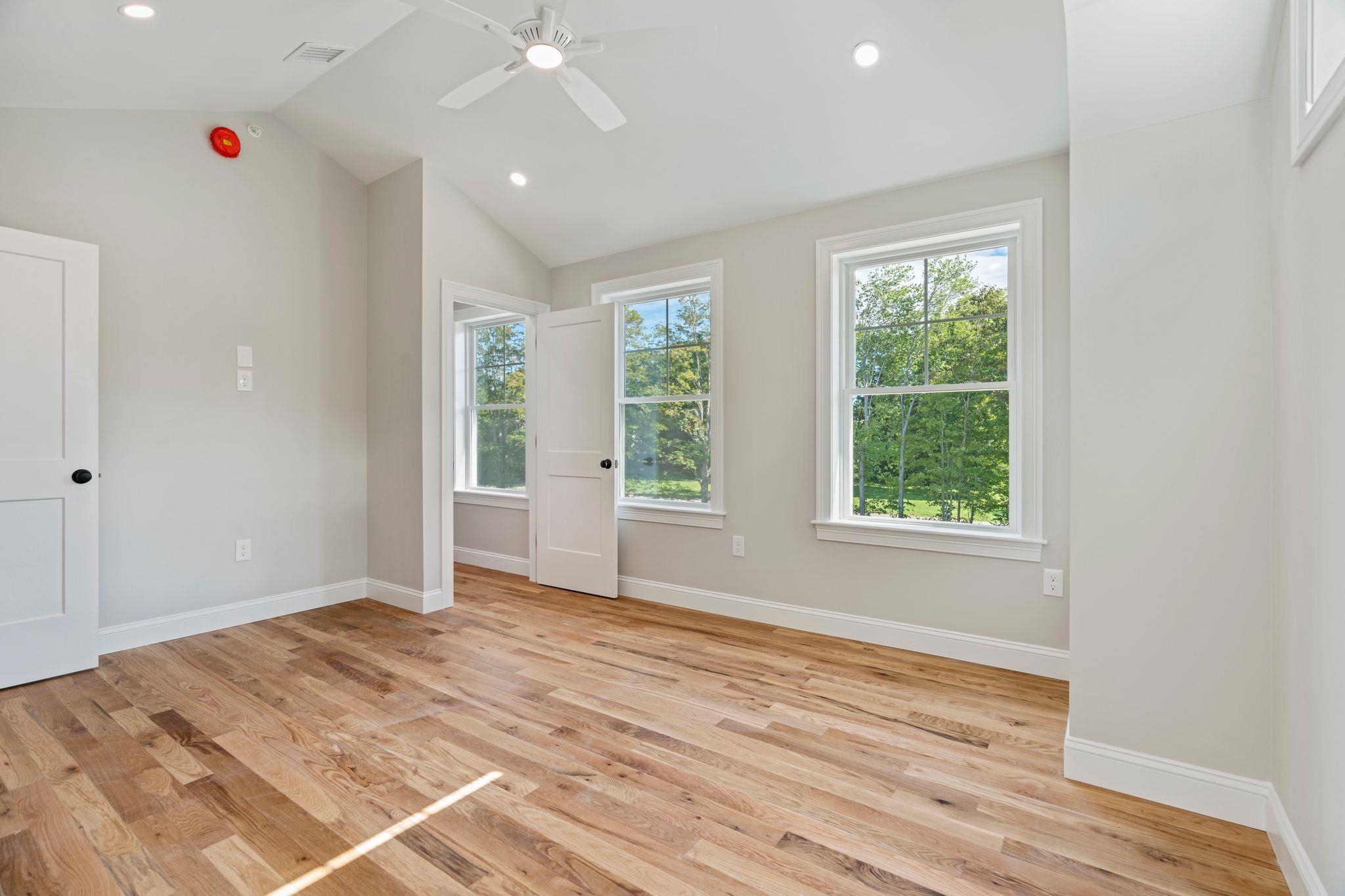 12 Juniper Lane Concord, NH 03301 - Photo 8 of 33