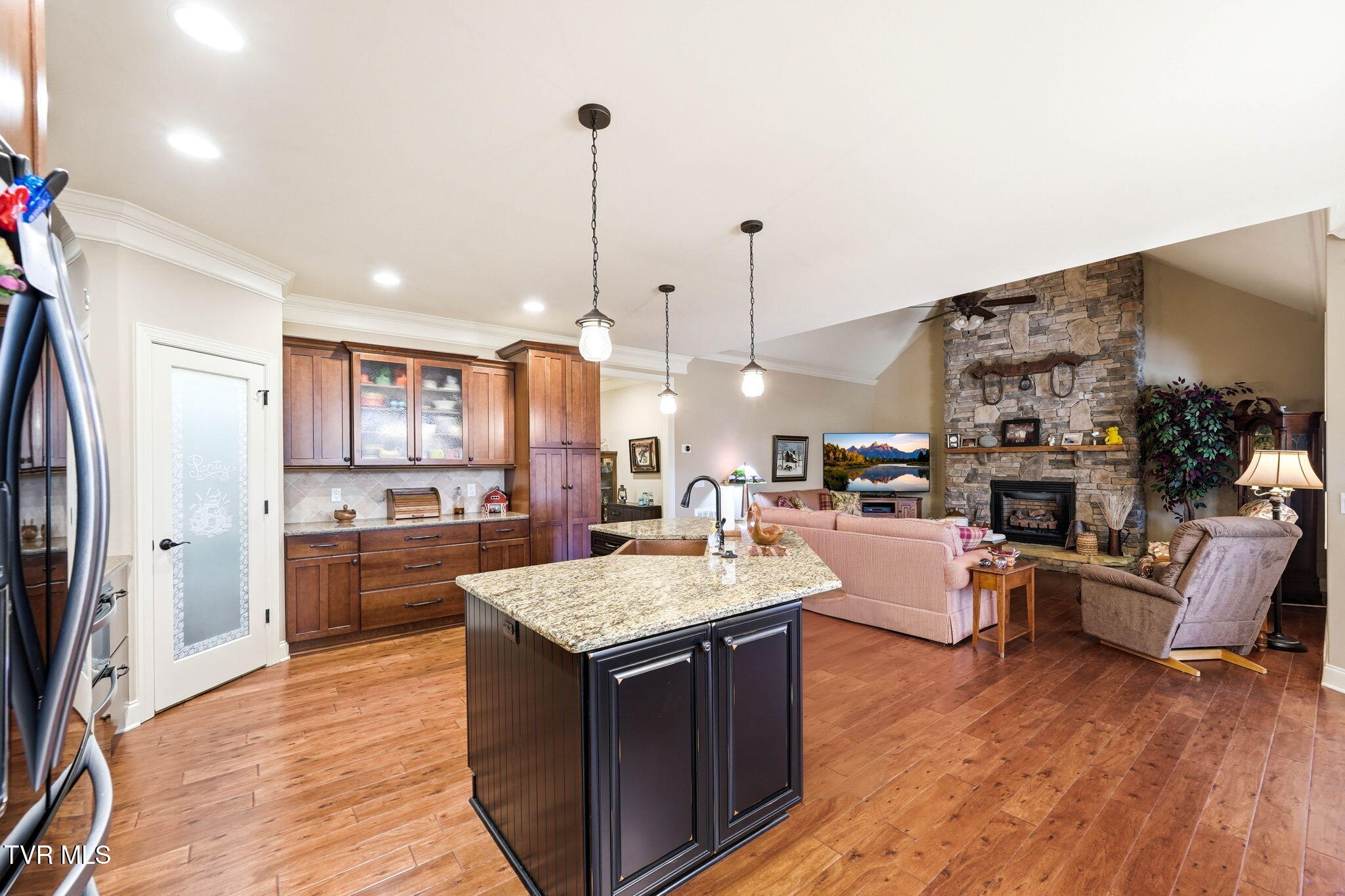 306 Harbor Approach Johnson City, TN 37601 - Photo 10 of 50 49-web-or-mls-306 Harbour Approach-8