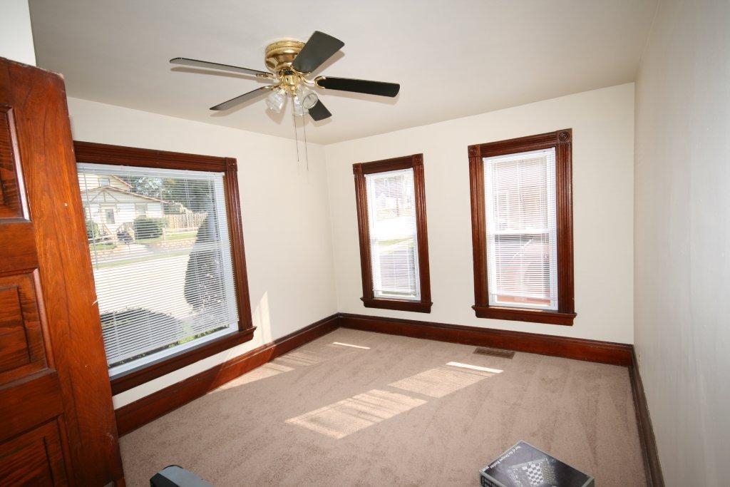 430 East Racine Street Jefferson, WI 53549 - Photo 5 of 10 Gallery Image 5