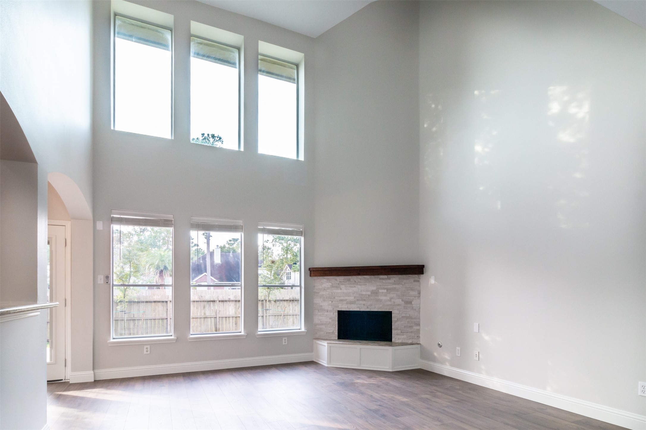 46 Wimberly Way Conroe, TX 77385 - Photo 5 of 16