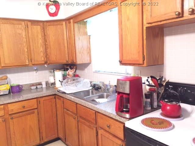 2892 Little Sandy Road Elkview, WV 25071 - Photo 6 of 9 Gallery Image 6