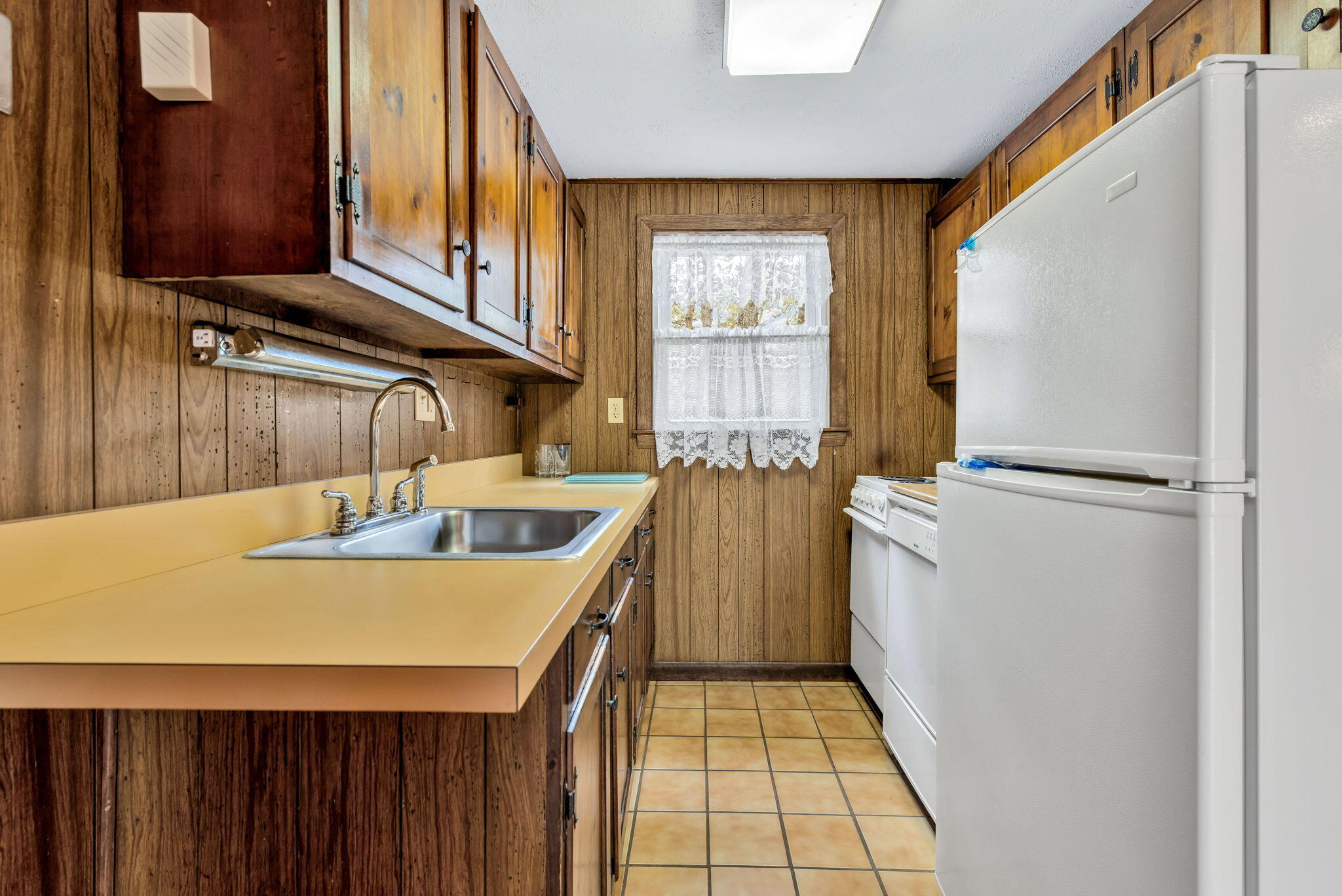 10 Bartlett Road Wellfleet, MA 02667 - Photo 23 of 41 Kitchen