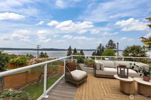 $799,000 | 8450 East Side Drive Northeast, Tacoma, WA 98422