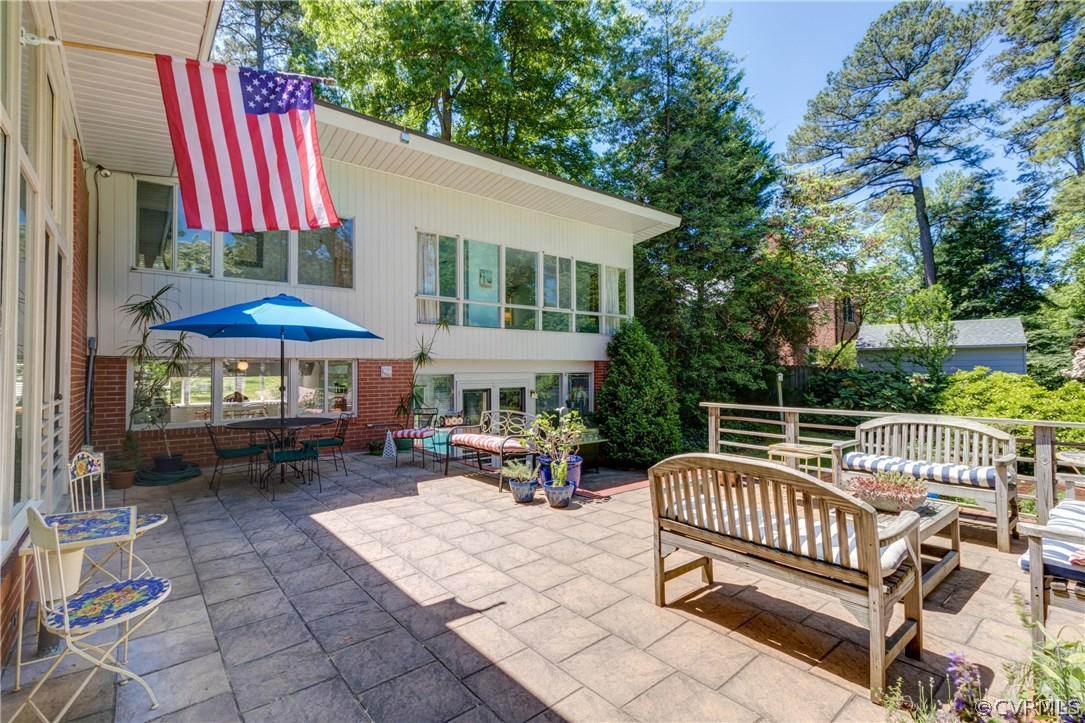 6313 Ridgeway Road Richmond, VA 23226 - Photo 27 of 31 Expansive upper terrace