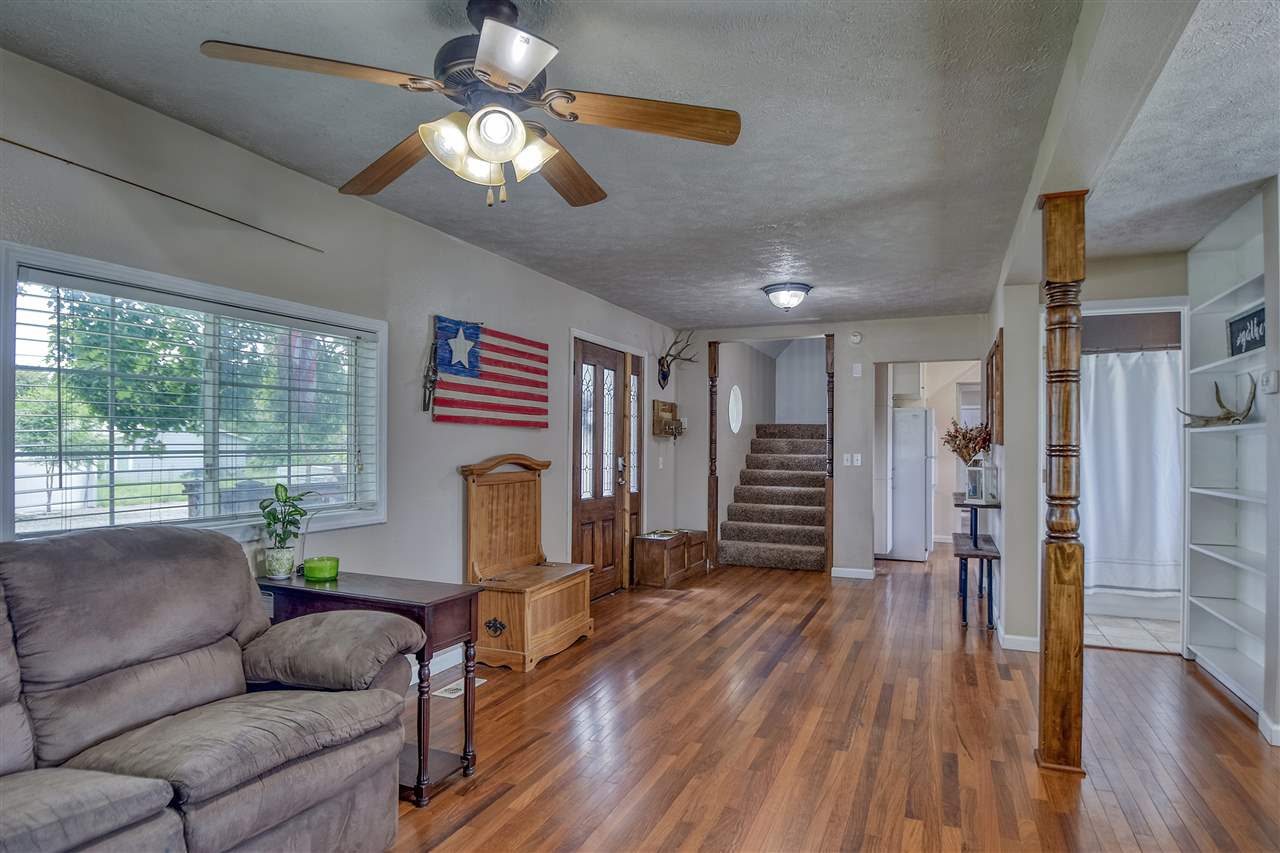 3017 North Girard Road Spokane Valley, WA 99212 - Photo 4 of 20