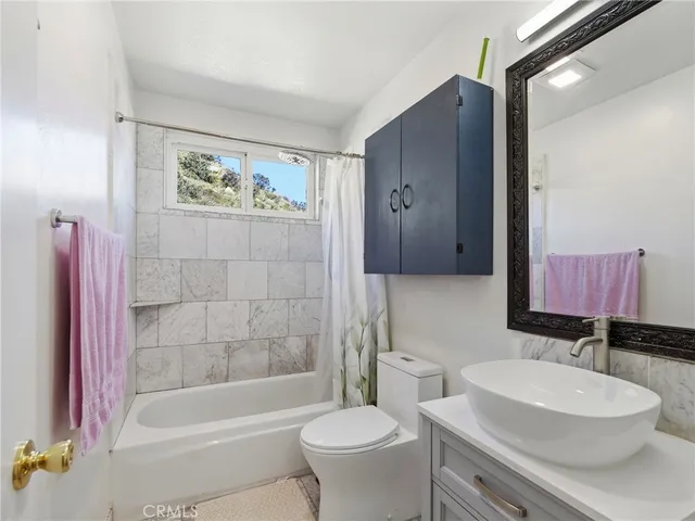 $2,259,000 | 17559 Sierra Highway, Canyon Country, CA 91351