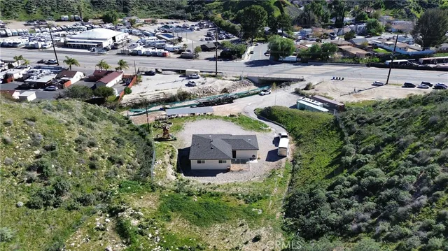 $2,259,000 | 17559 Sierra Highway, Canyon Country, CA 91351