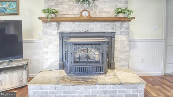 $995,000 | 3222 Kimberly Drive, Mount Airy, MD 21771