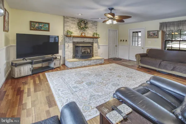 $995,000 | 3222 Kimberly Drive, Mount Airy, MD 21771