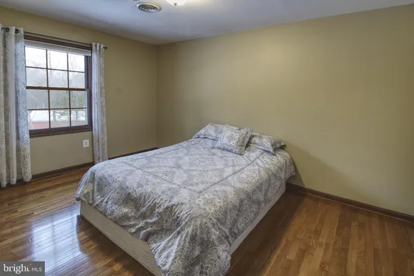 $995,000 | 3222 Kimberly Drive, Mount Airy, MD 21771