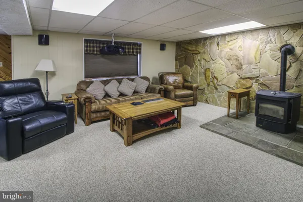 $995,000 | 3222 Kimberly Drive, Mount Airy, MD 21771