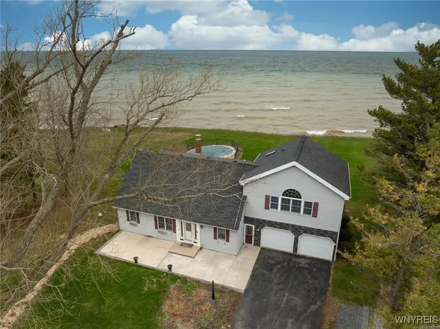 $695,000 | 2765 West Lake Road, Wilson, NY 14172