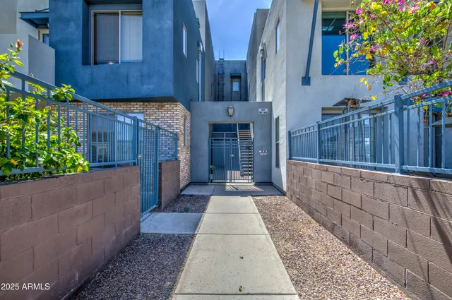 $374,500 | 615 East Portland Street, Unit 261, Phoenix, AZ 85004
