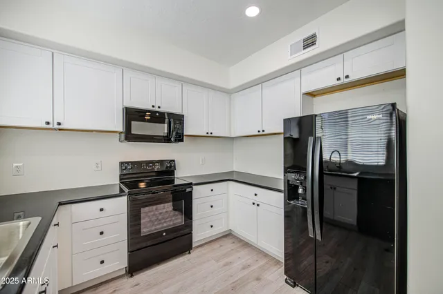 $374,500 | 615 East Portland Street, Unit 261, Phoenix, AZ 85004
