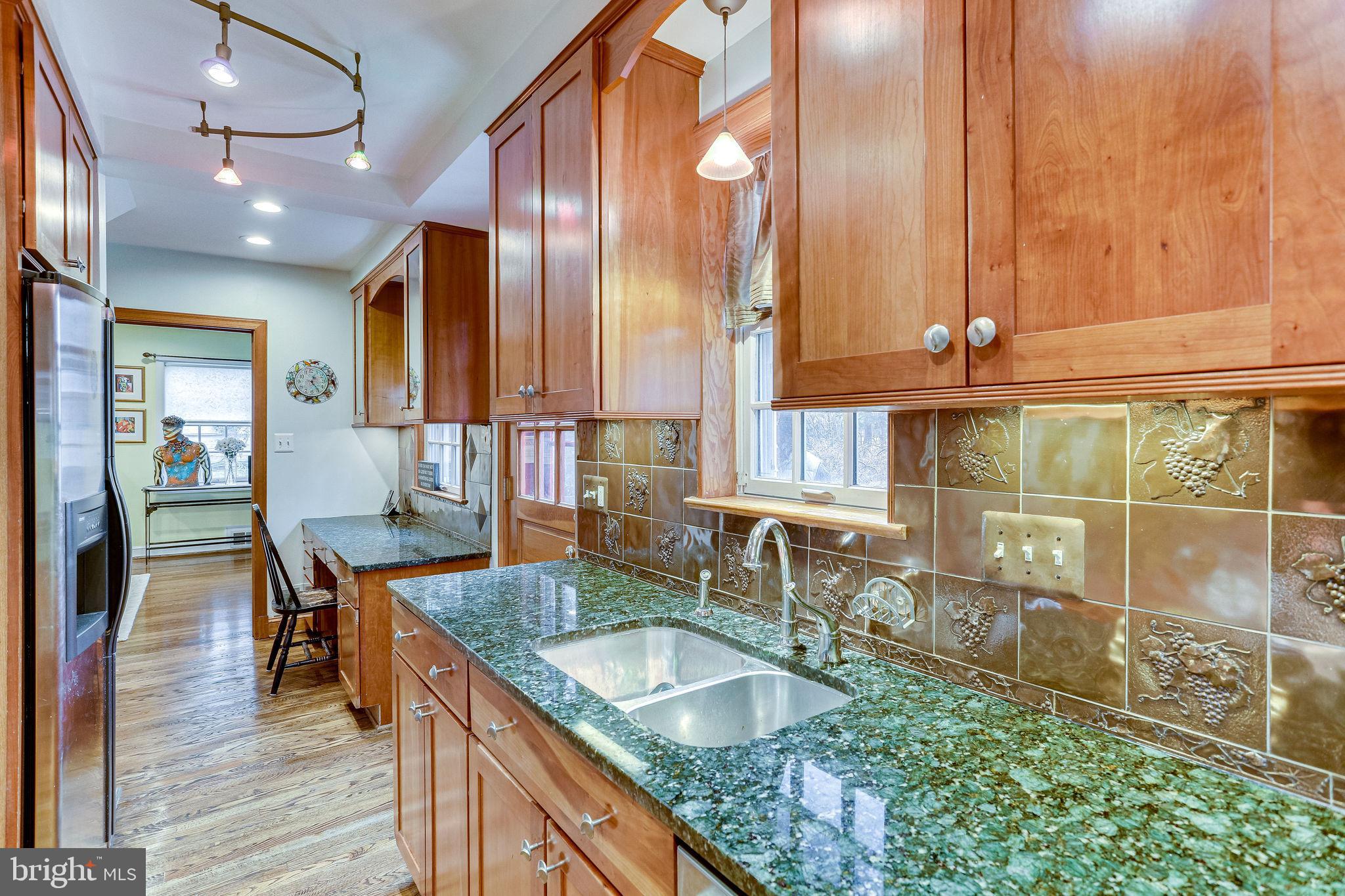 1616 Roxanna Road Northwest Washington, DC 20012 - Photo 8 of 21 Gallery Image 8