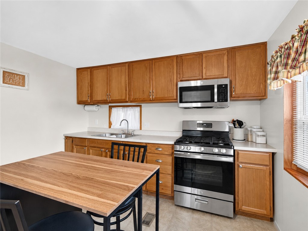 1449 Rochester Street Lima, NY 14485 - Photo 6 of 19