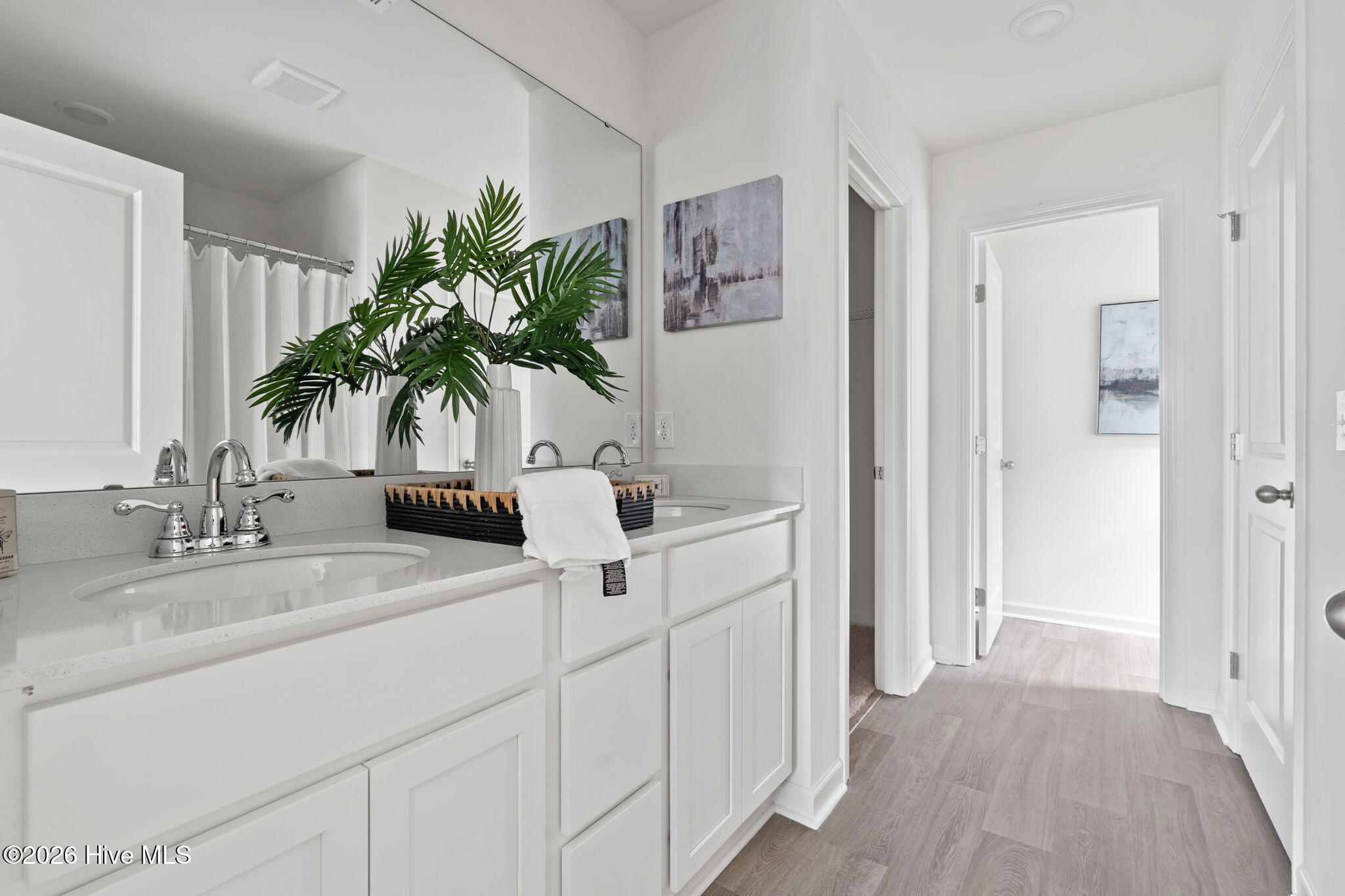 900 Plymouth Road Boiling Spring Lakes, NC 28461 - Photo 23 of 35 Owners Bath