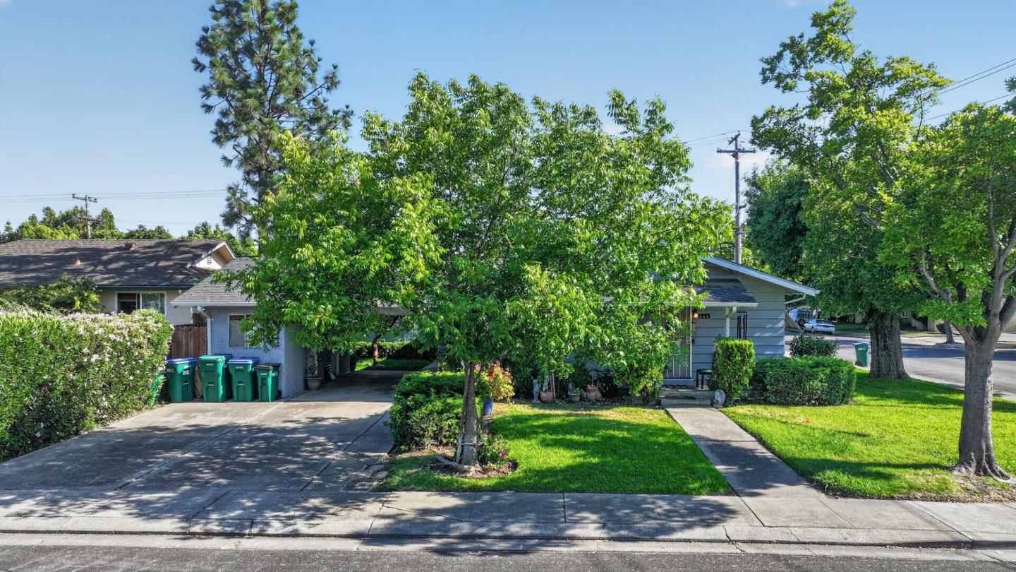 442 West Lincoln Road Stockton, CA 95207 - Photo 10 of 14