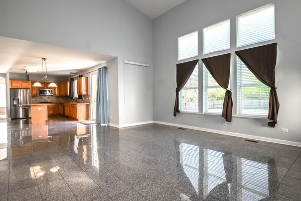 $699,900 | 5495 Chapel Hill, Gurnee, IL 60031