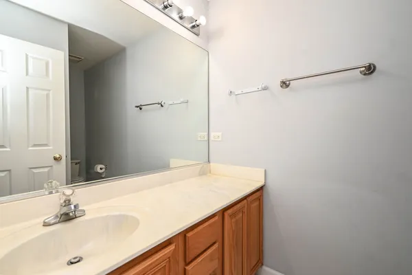 $699,900 | 5495 Chapel Hill, Gurnee, IL 60031