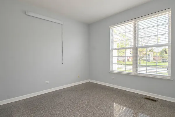 $699,900 | 5495 Chapel Hill, Gurnee, IL 60031
