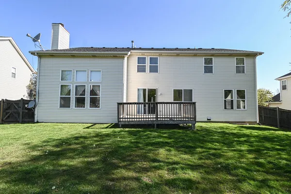 $699,900 | 5495 Chapel Hill, Gurnee, IL 60031