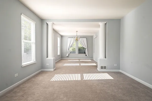 $699,900 | 5495 Chapel Hill, Gurnee, IL 60031