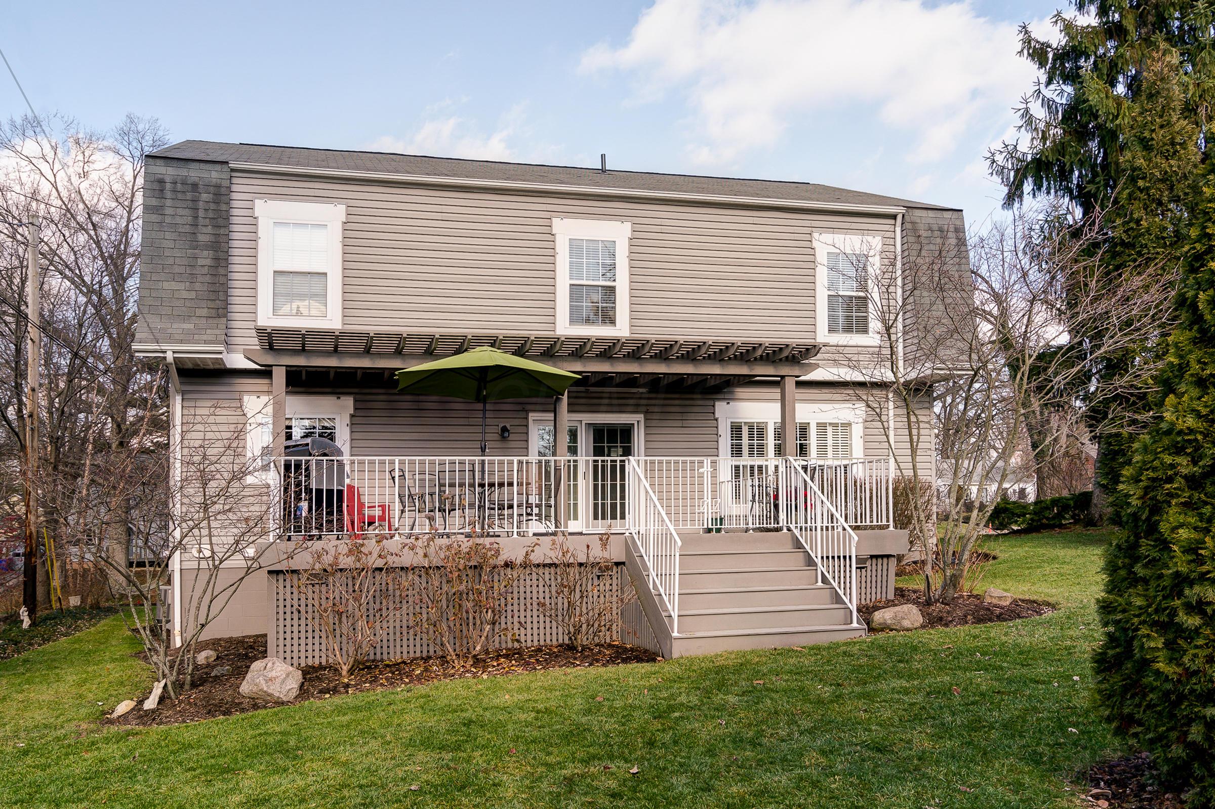 339 East Torrence Road Columbus, OH 43214 - Photo 4 of 45 Gallery Image 4