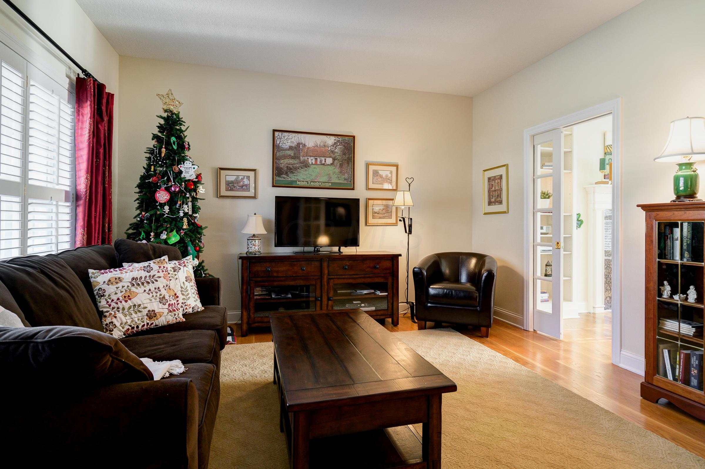 339 East Torrence Road Columbus, OH 43214 - Photo 8 of 45 Gallery Image 8