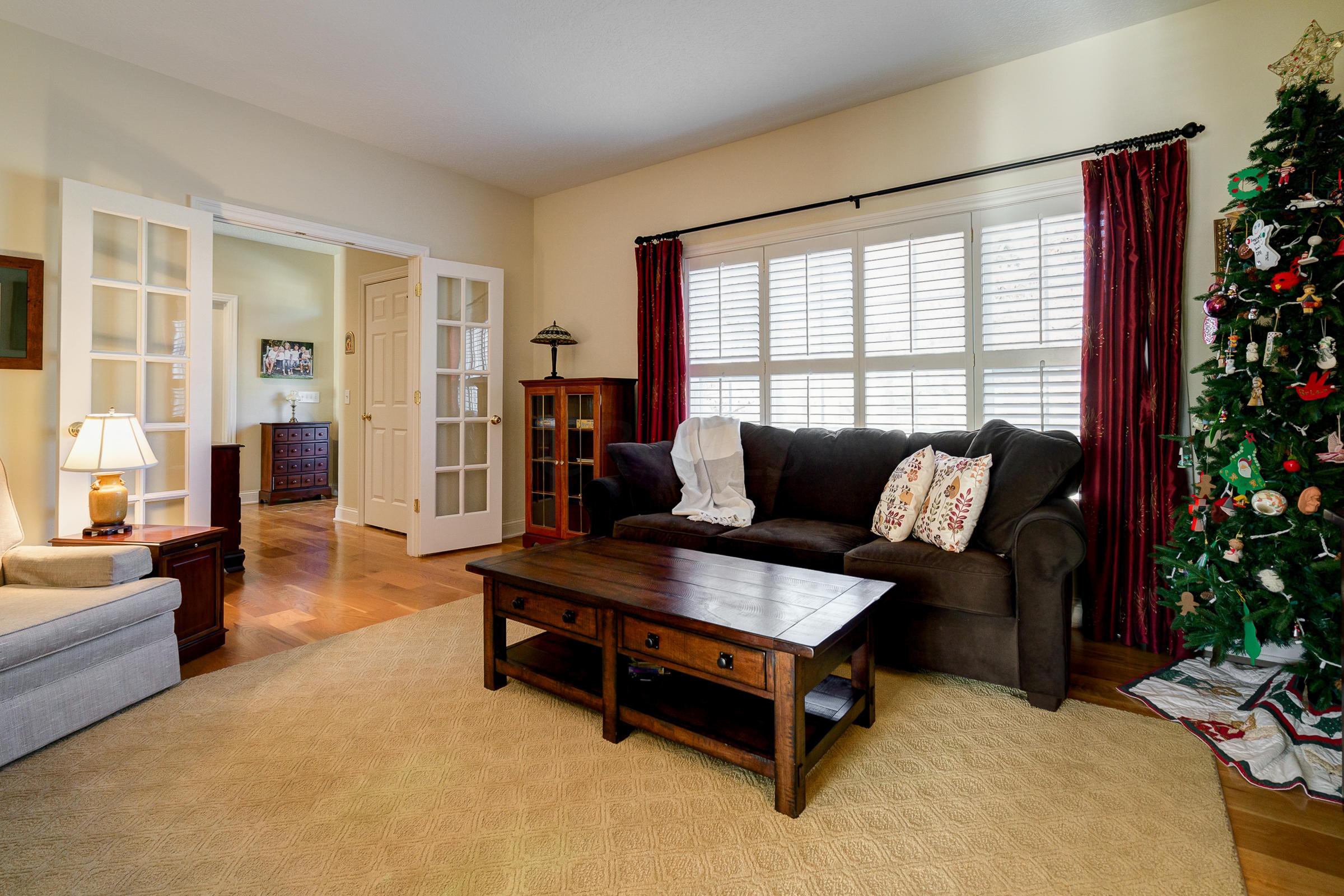 339 East Torrence Road Columbus, OH 43214 - Photo 9 of 45 Gallery Image 9