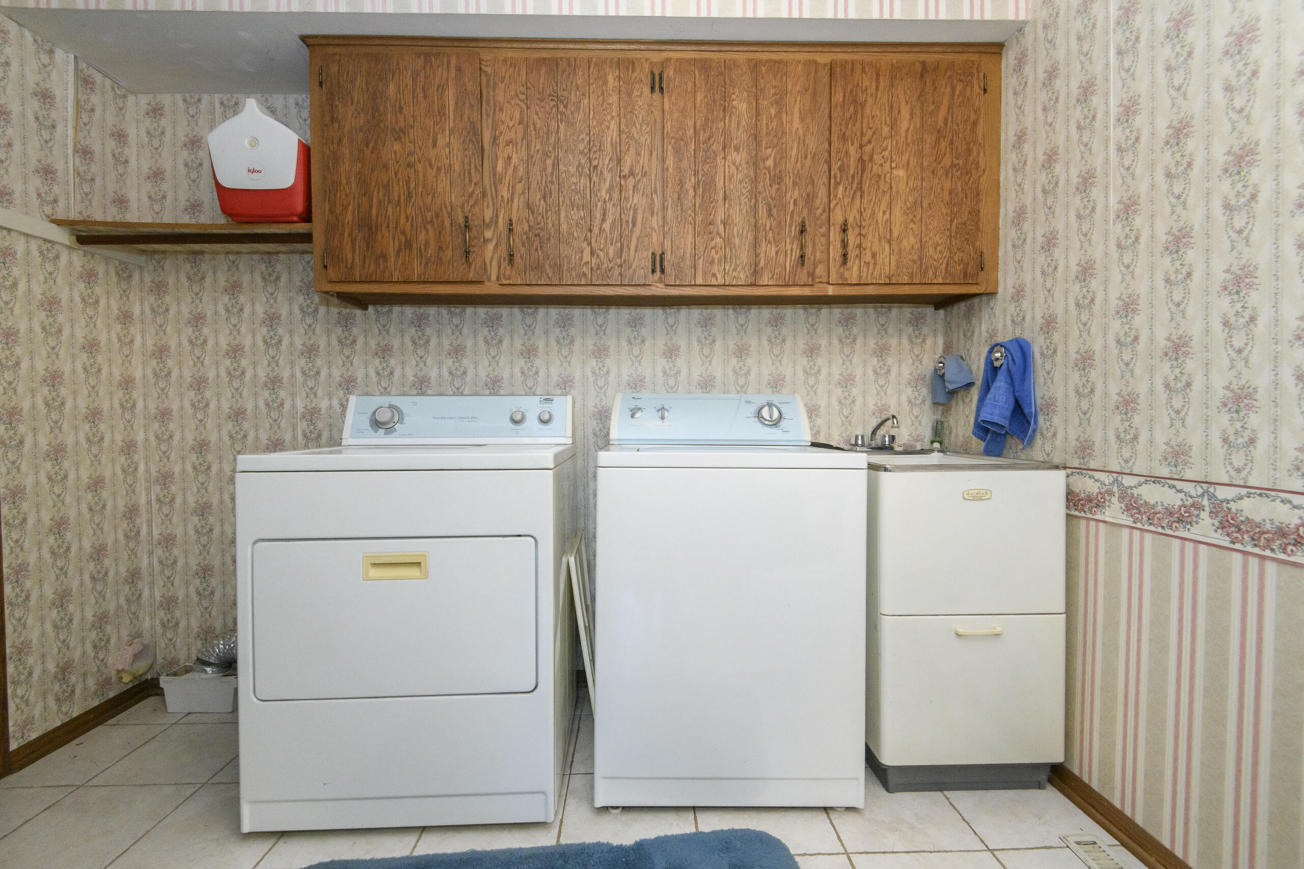 S78W31428 Sugden Road Mukwonago, WI 53149 - Photo 35 of 42 Laundry