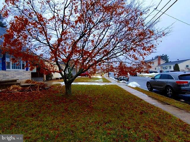 21 Elmont Road Hamilton, NJ 08610 - Photo 3 of 64